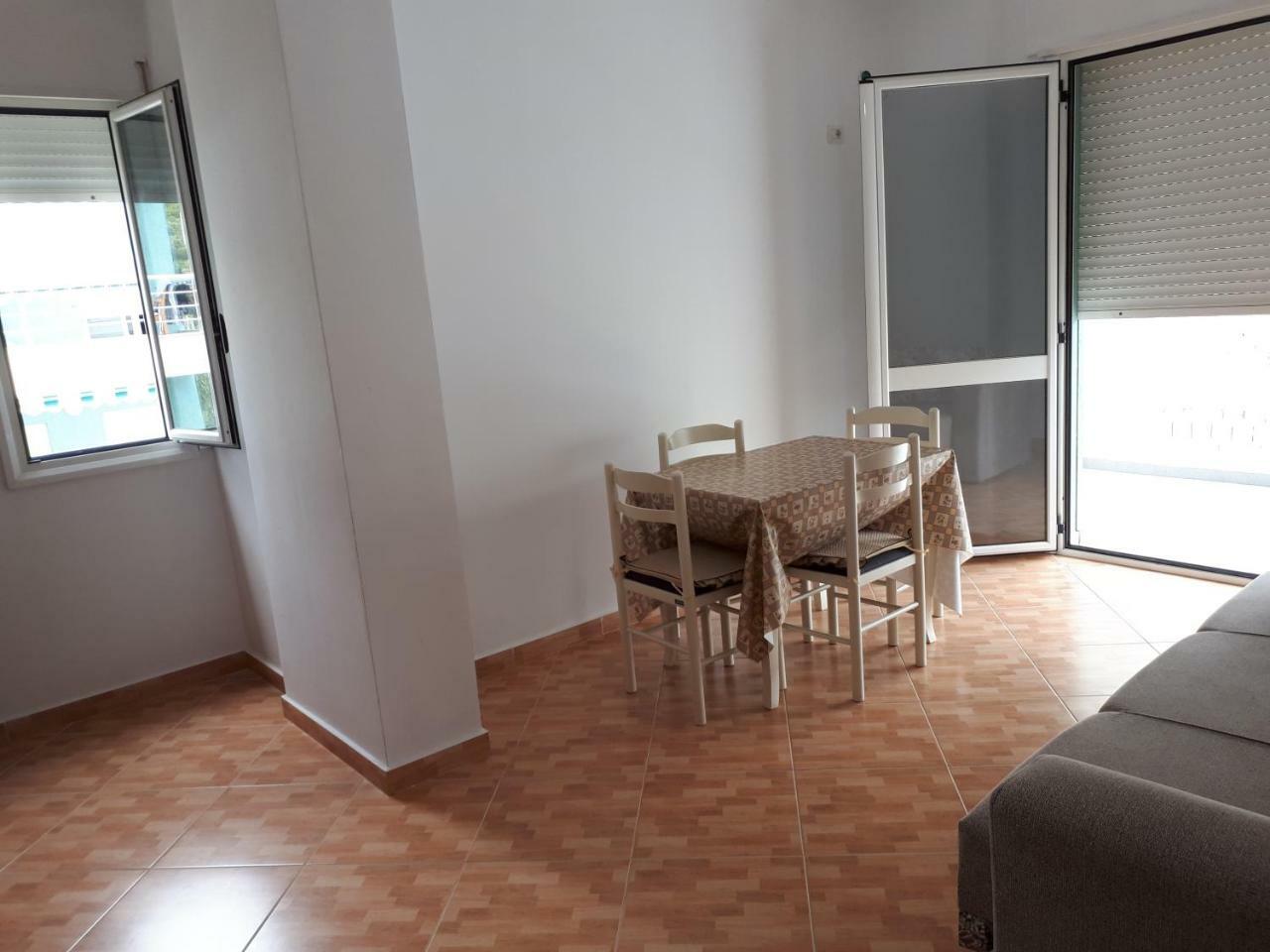 Residence Giulia Wlora Zewnętrze zdjęcie